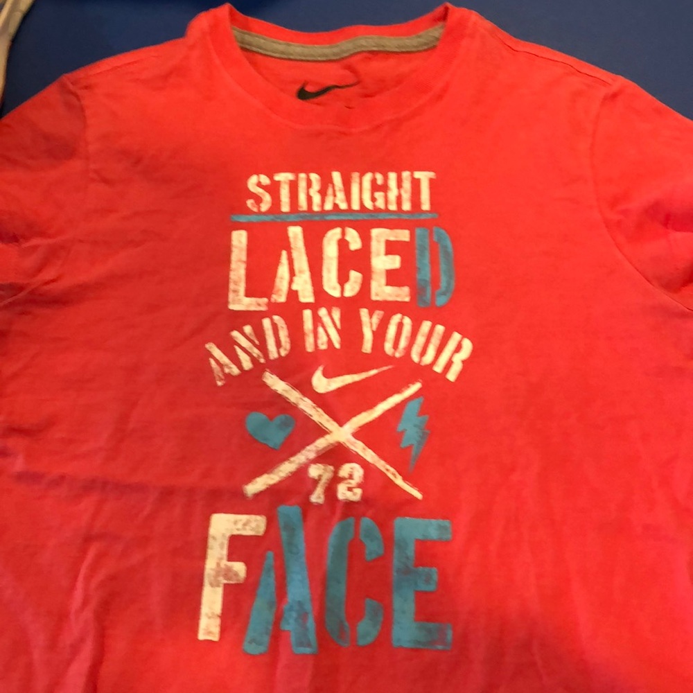 Nike short sleeve shirt